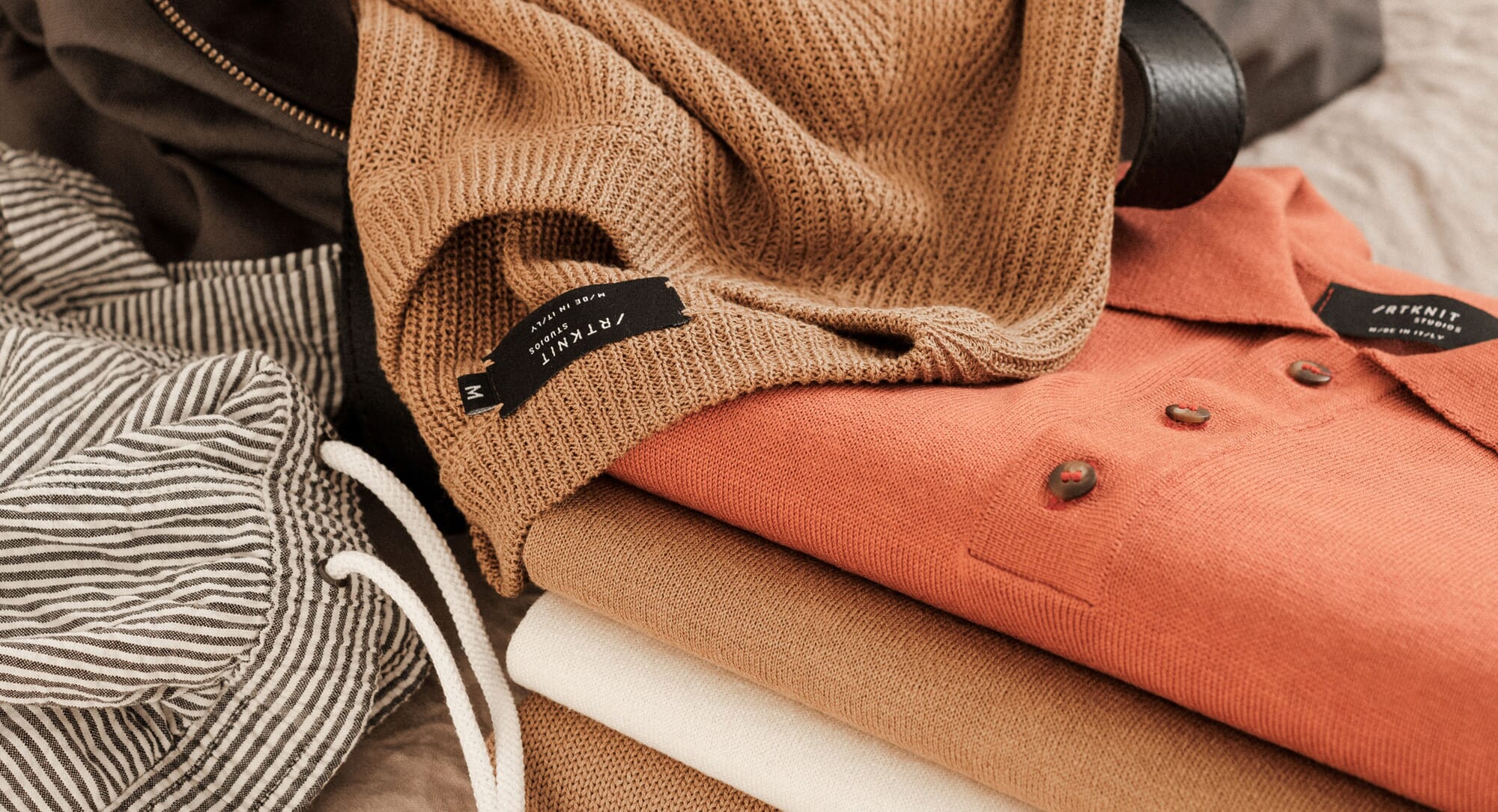 Artknit Studios sizing guide: How it should fit