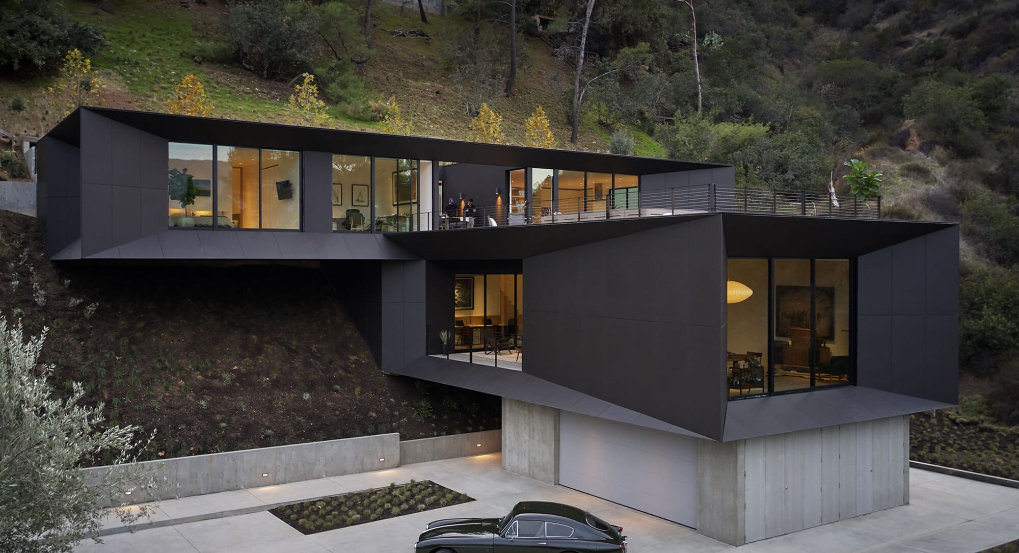 LR2 Residence: A hillside retreat in Pasadena