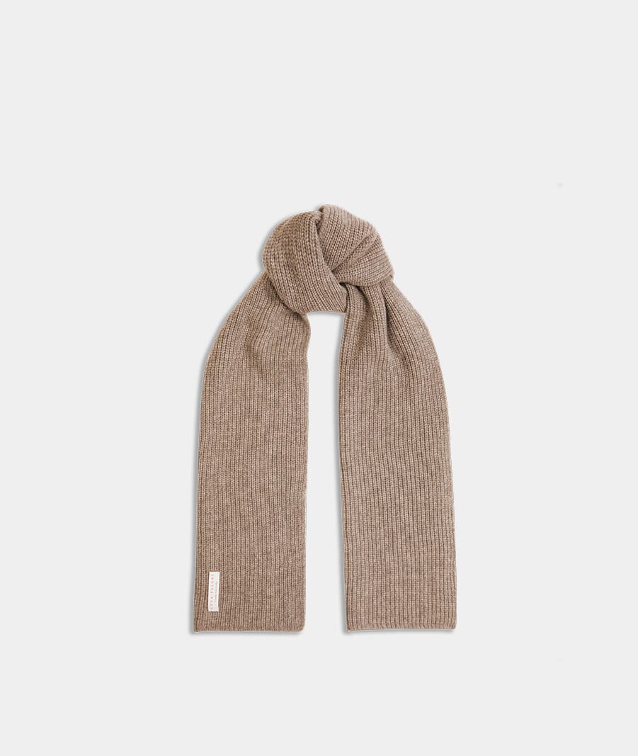 Have a cosier winter in Luca Faloni's chunky knit cashmere range ...