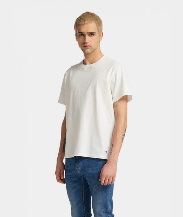 How to choose the perfect white tee + the best plain white T-shirts for ...