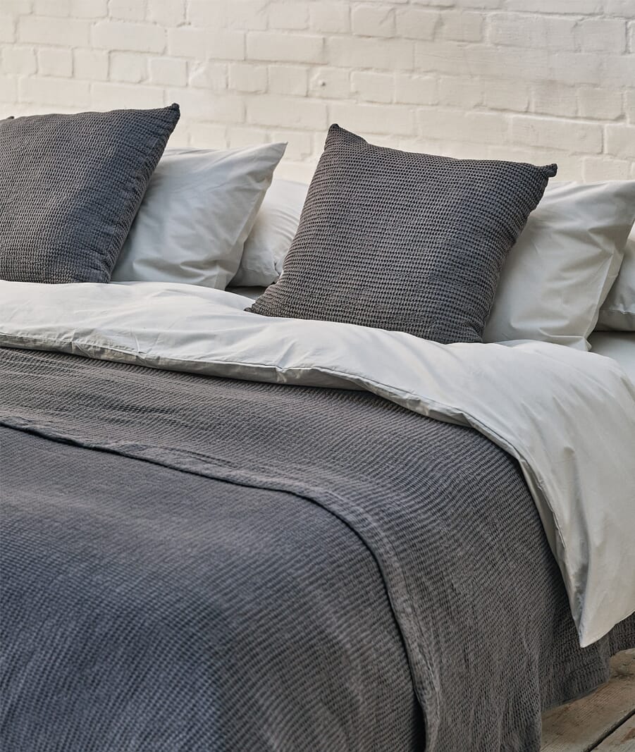 minimalist duvet