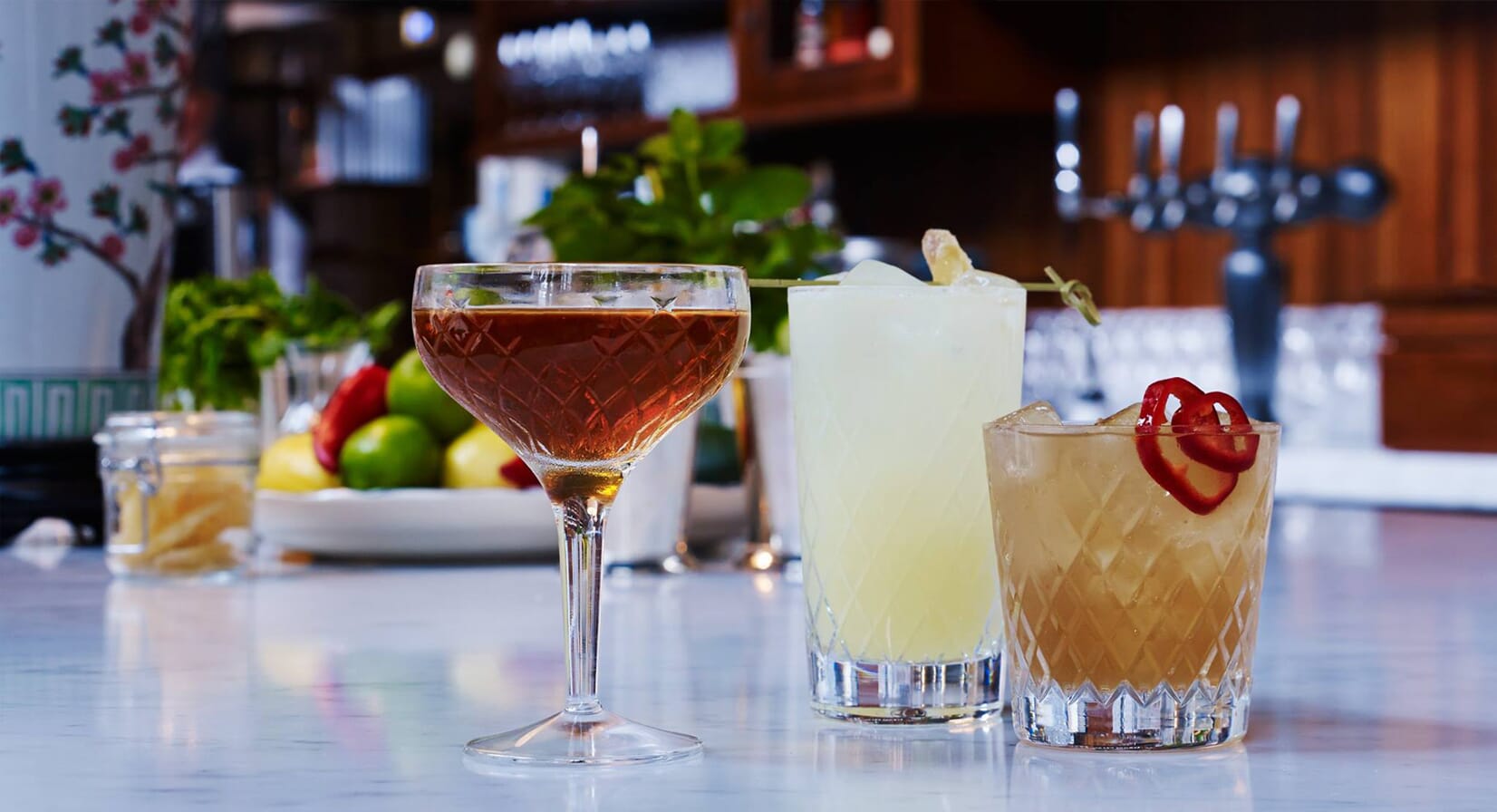 How to host the ultimate cocktail party