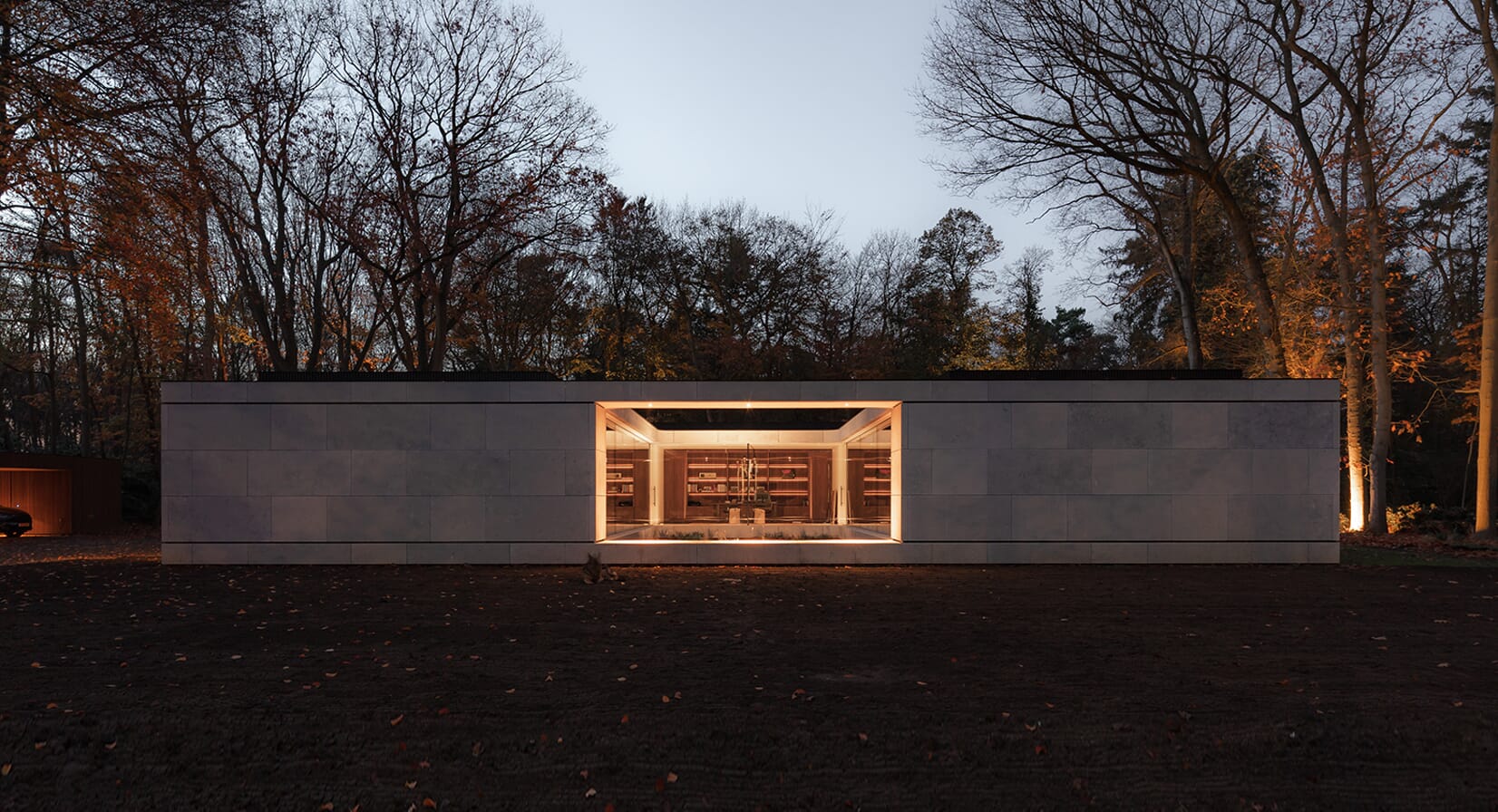 Villa JM: A minimalist Dutch woodland home