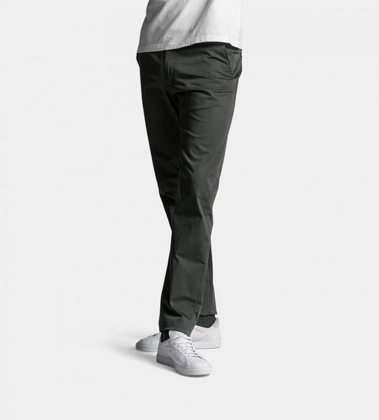 The best chinos for men in 2025 + how to wear them | OPUMO Magazine
