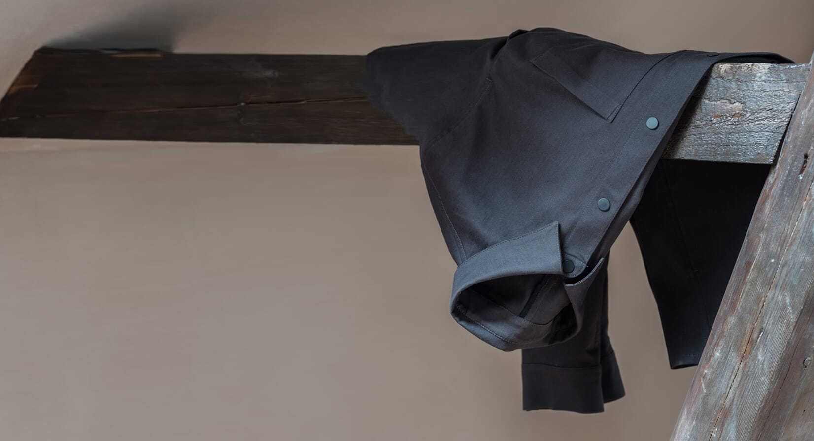 L'Estrange Overshirt review A yearround wardrobe hero OPUMO Magazine