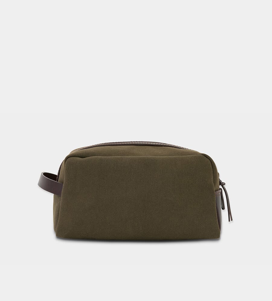 The best Dopp kits and toiletry bags for men in 2024 | OPUMO Magazine