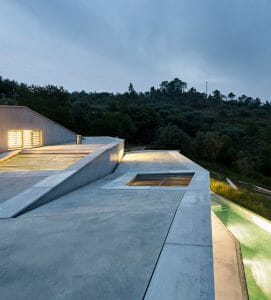 Casa na Gateira by Camarim Arquitectos | OPUMO Magazine