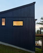 5 modern homes that showcase the best of lake house architecture