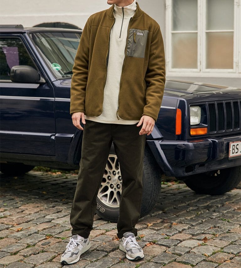 The best chinos for men in 2025 + how to wear them | OPUMO Magazine