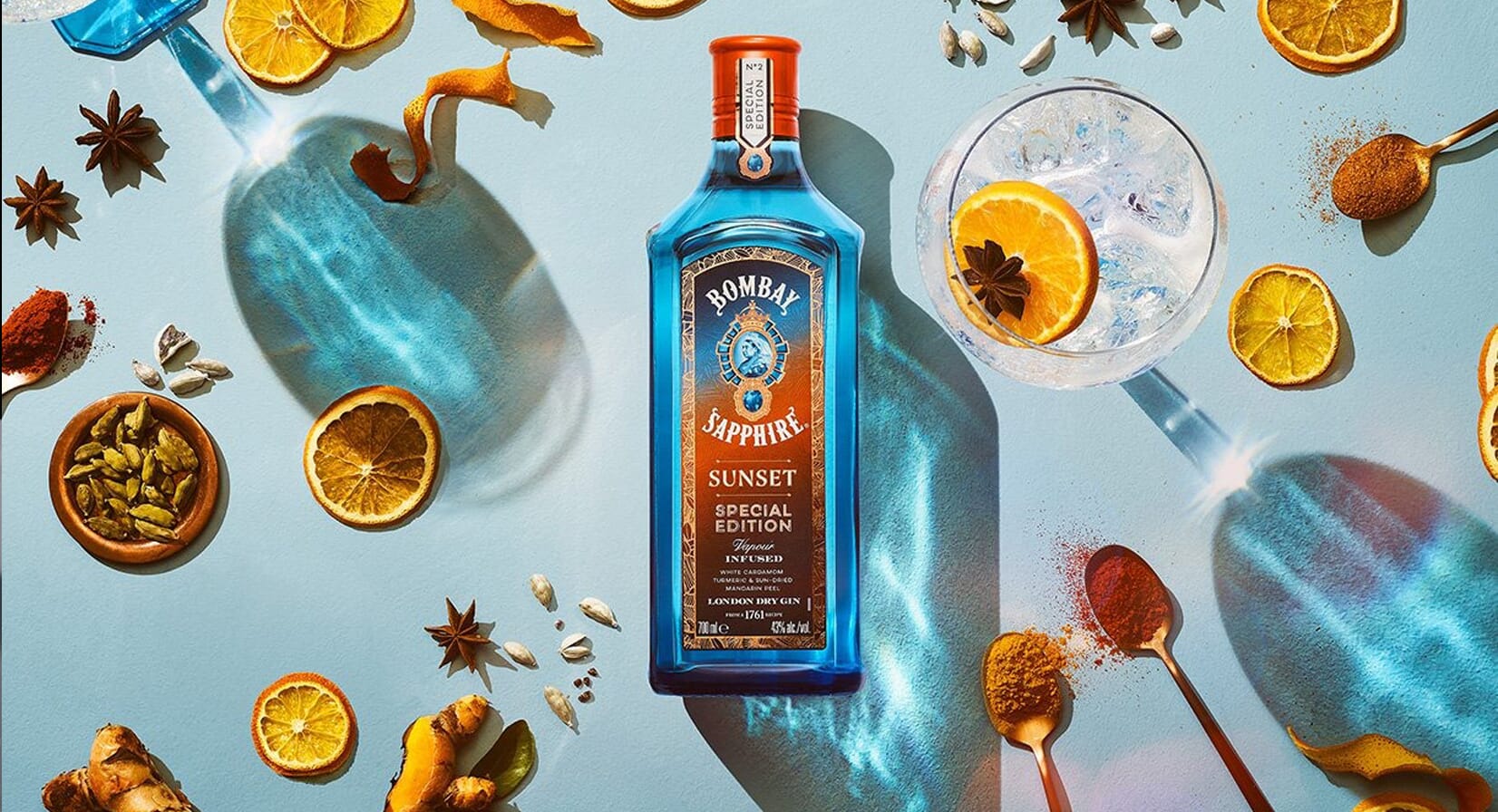 The Bottle Club: Adventures in a glass