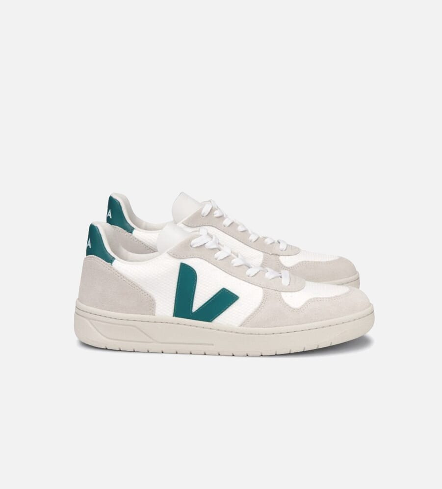 Green, cream and white V-10 Veja sneakers 