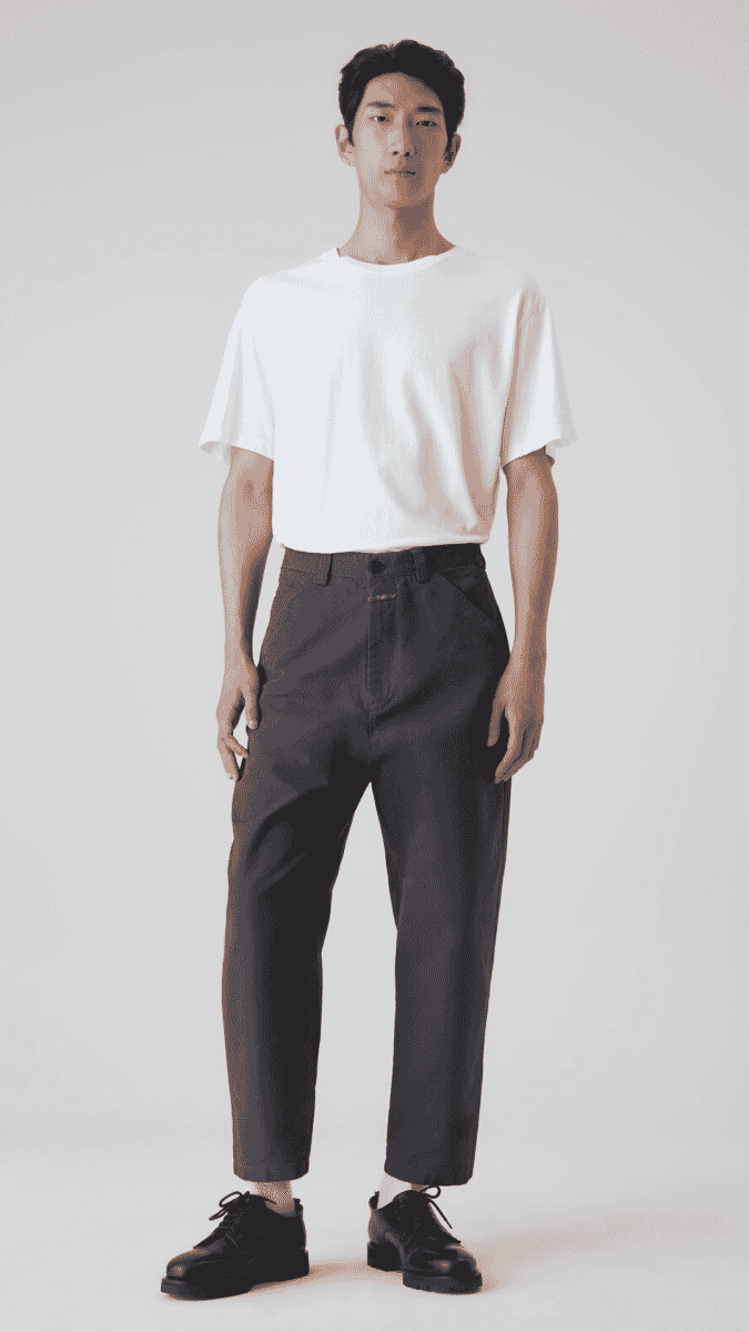 minimalist travel wardrobe men's