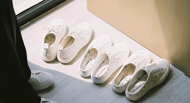Superga sizing guide: Find your fit