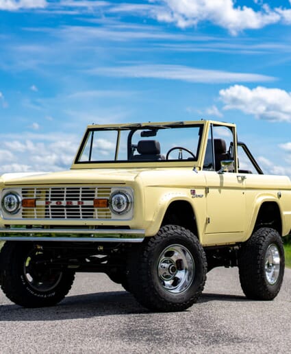 Legends never die: Ford Bronco 1970 reimagined by Gateway