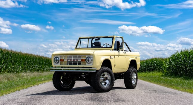 Legends never die: Ford Bronco 1970 reimagined by Gateway