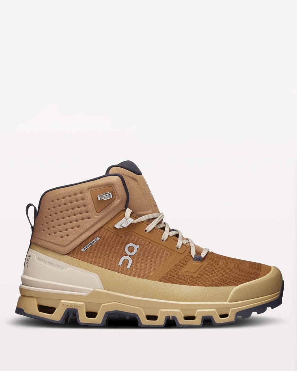 6 Best Sneakerboots for Men 2021 - Weatherproof Sneakerboots for Winter