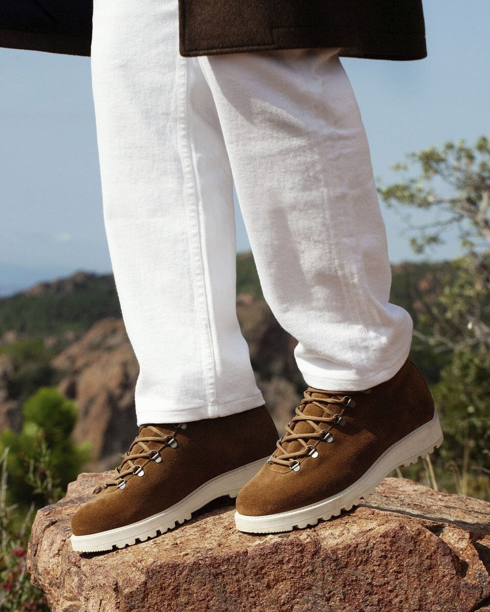 Mens boots that feel sales like sneakers