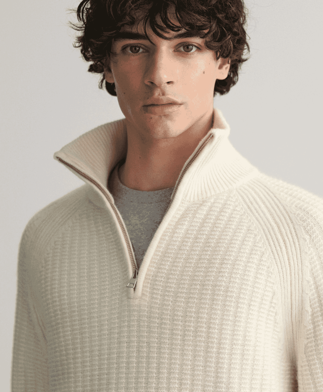 How to style a men's half zip sweater for fall | OPUMO Magazine