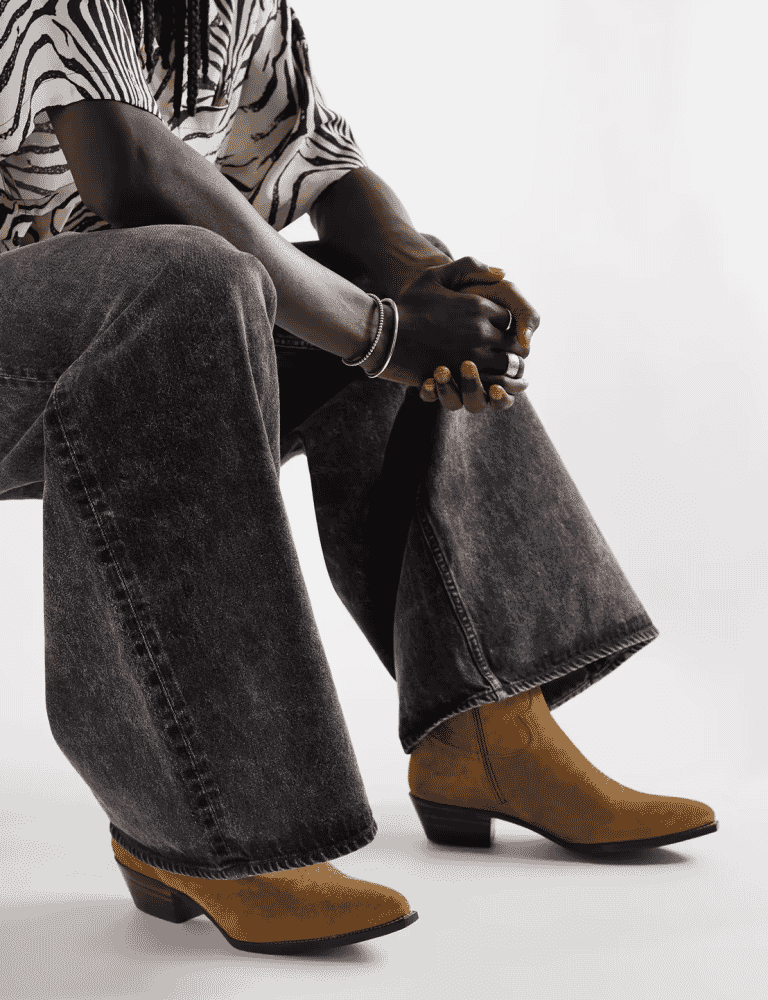 13 Best Casual Boots For Men in 2023 Tom Ford, On and More OPUMO