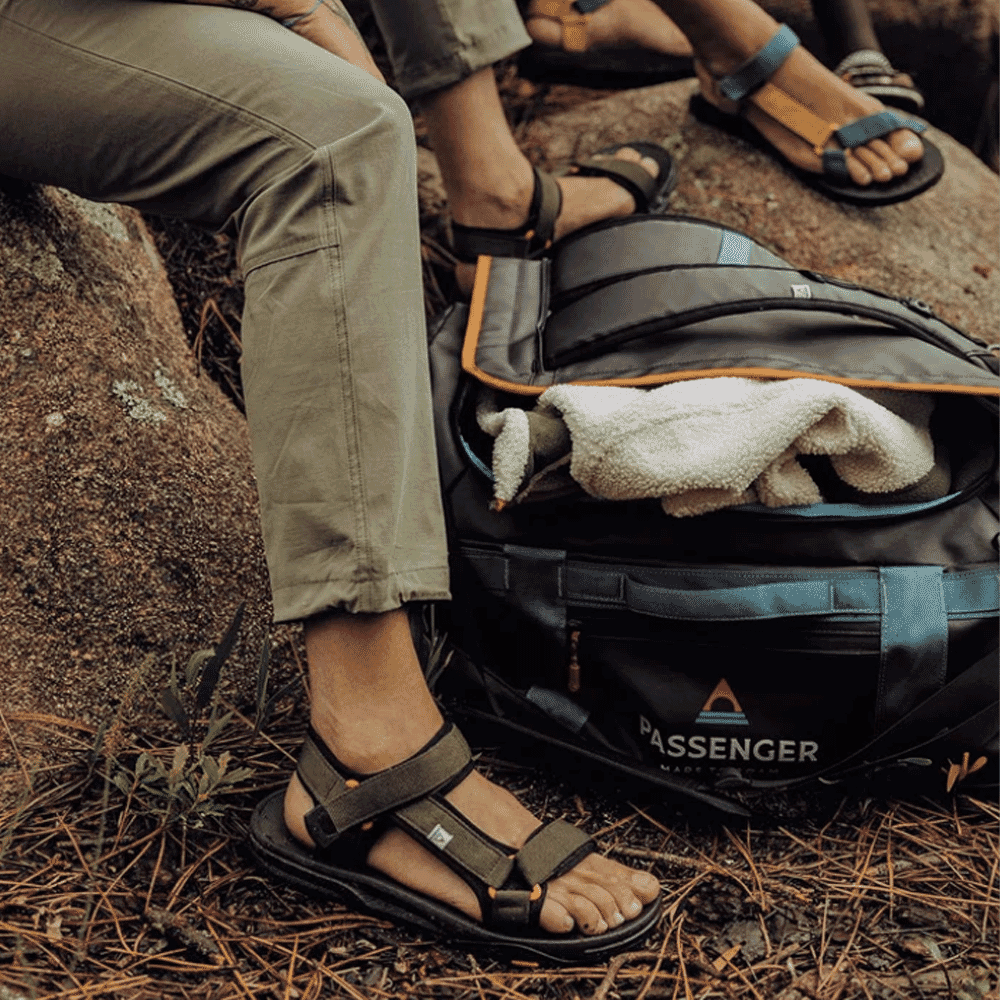 41 Best Gifts for Outdoorsmen (2024) – Bearfoot Theory