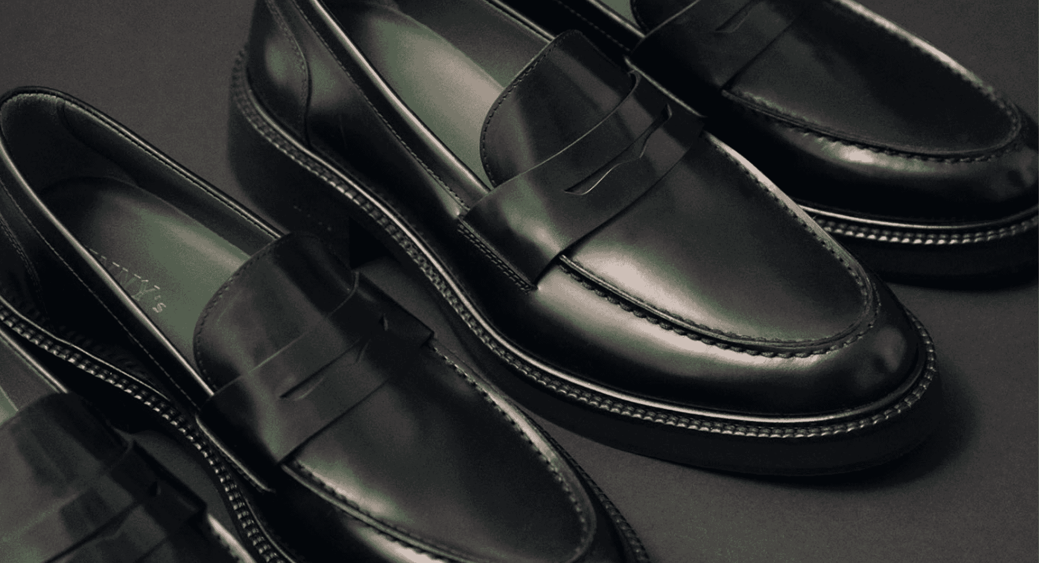 15 Leather gifts that age gracefully