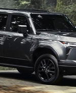 Go-anywhere 2024 Lexus GX concept: Mountaintop luxury