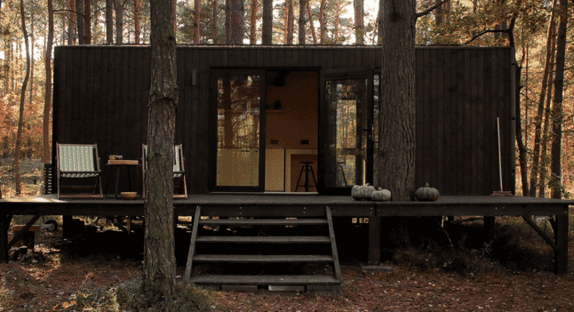 Live it large in a tiny cabin: Redukt’s micro-hotel on wheels