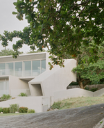 Stark beauty of a concrete house: FR House by CAZA Design
