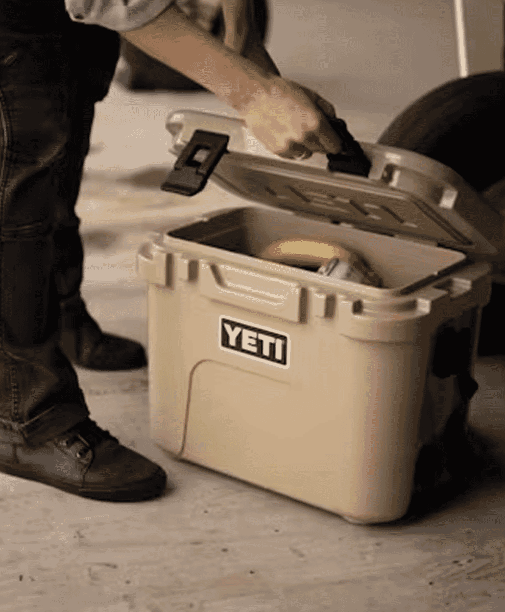 YETI Roadie®
15 Hard Cooler