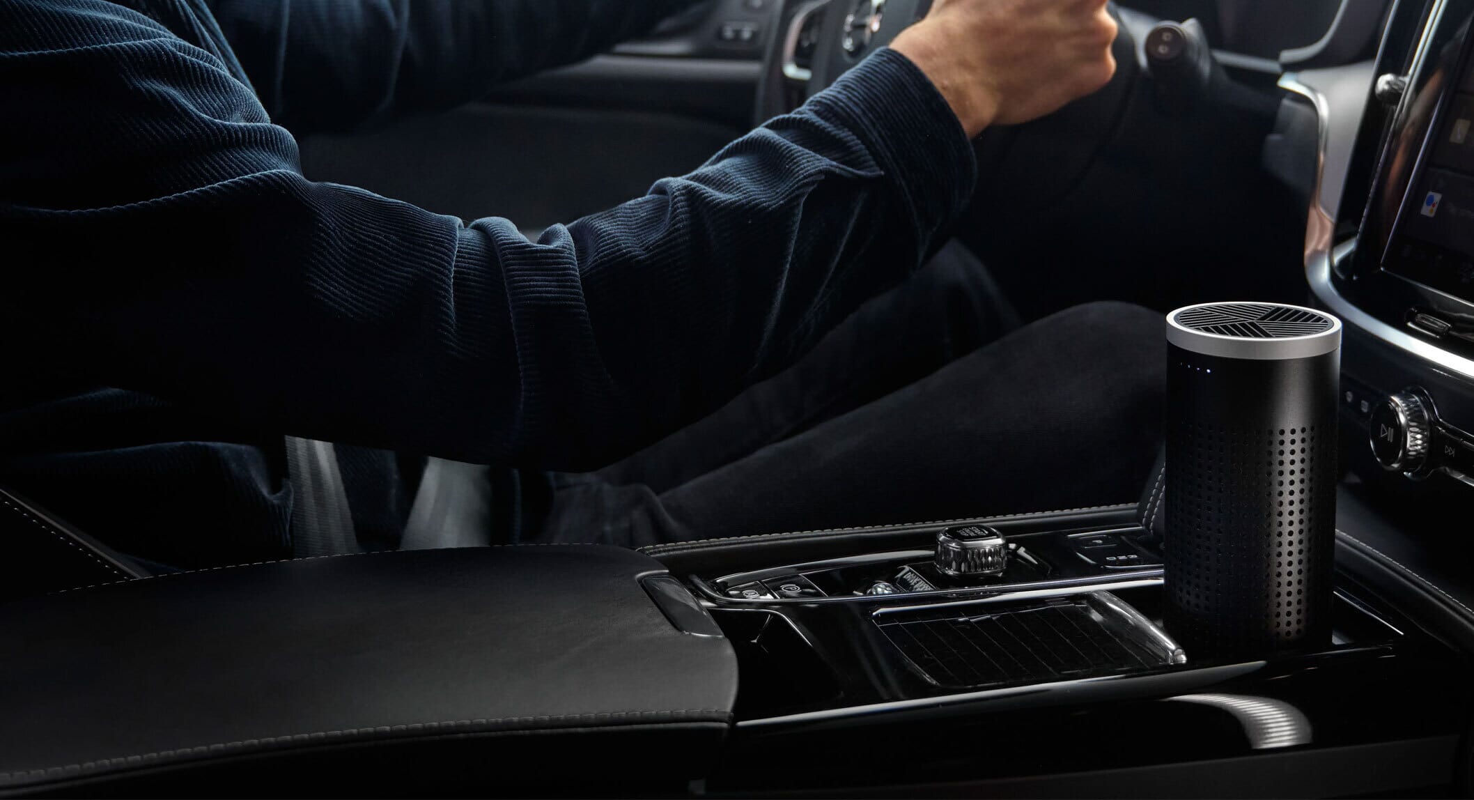 Clean air, anytime, anywhere: A personal air purifier by Airinum