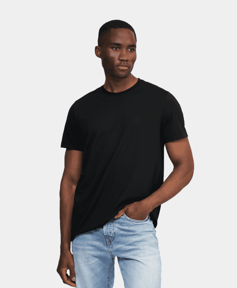 12 of the best black T-shirts for men in 2024 | OPUMO Magazine | OPUMO ...