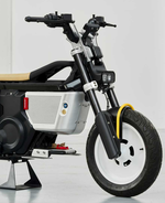 All-electric custom BMW runaround: CE 02 by Vagabund