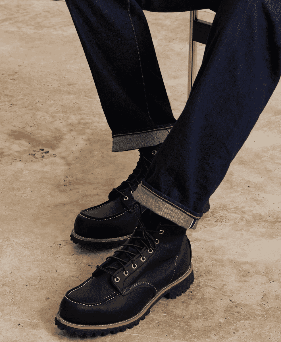 RED WING SHOES
8146 Roughneck Full-Grain Leather Boots