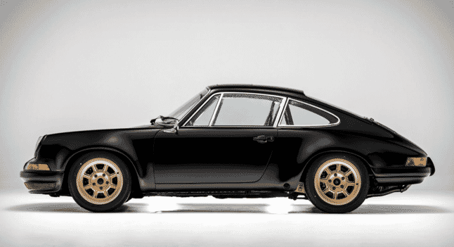 French fancy: Porsche 911 MR26 Void by Machine Revival