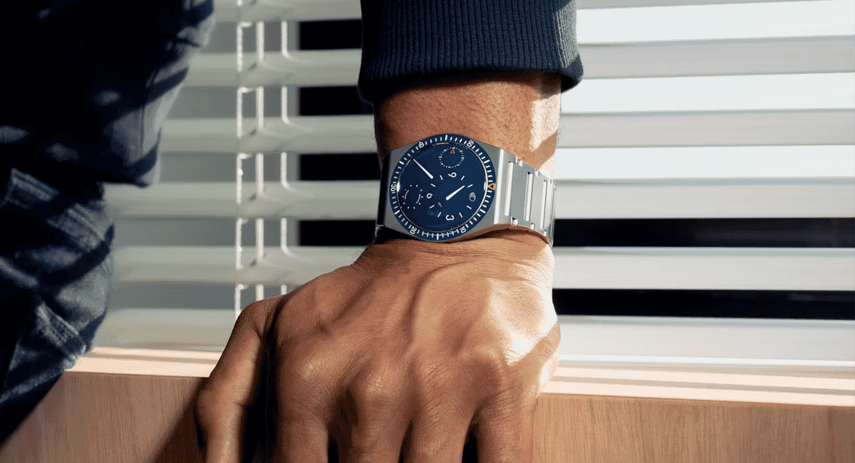 Type 7 by Ressence