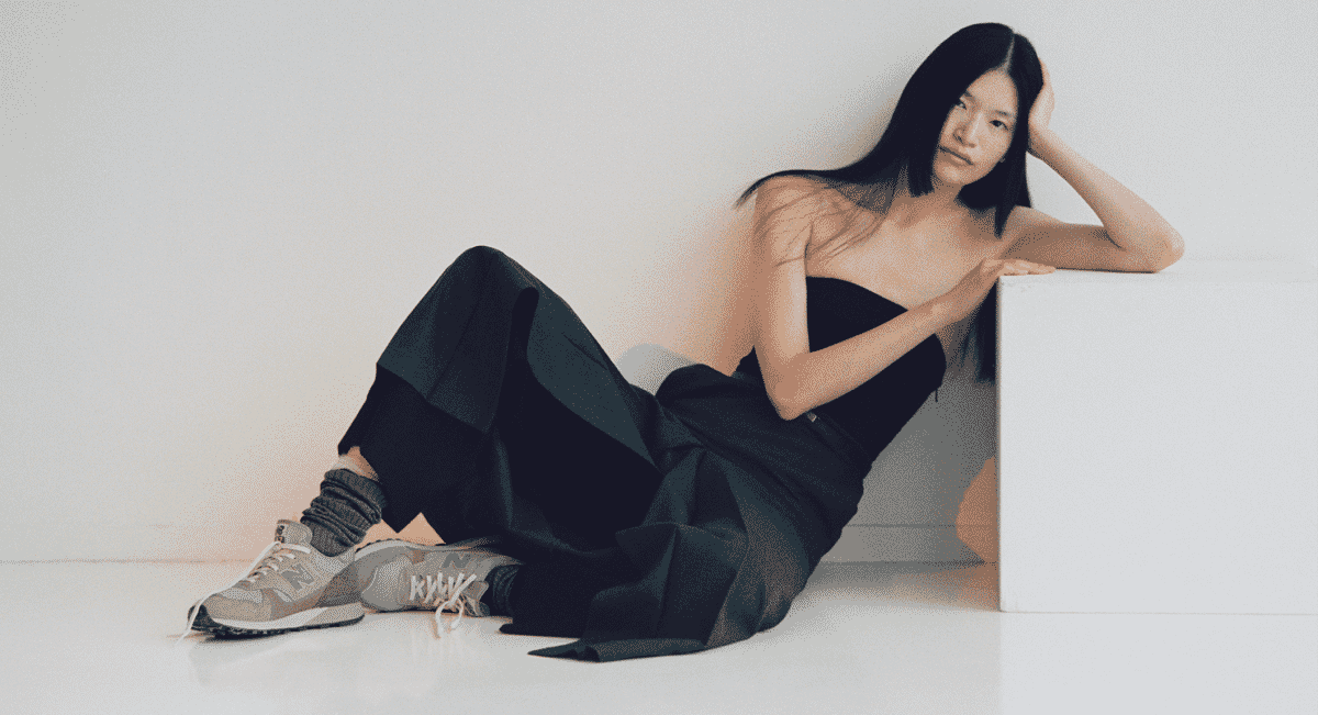 AURALEE x New Balance 475: A Quiet Classic in Two Colour Options