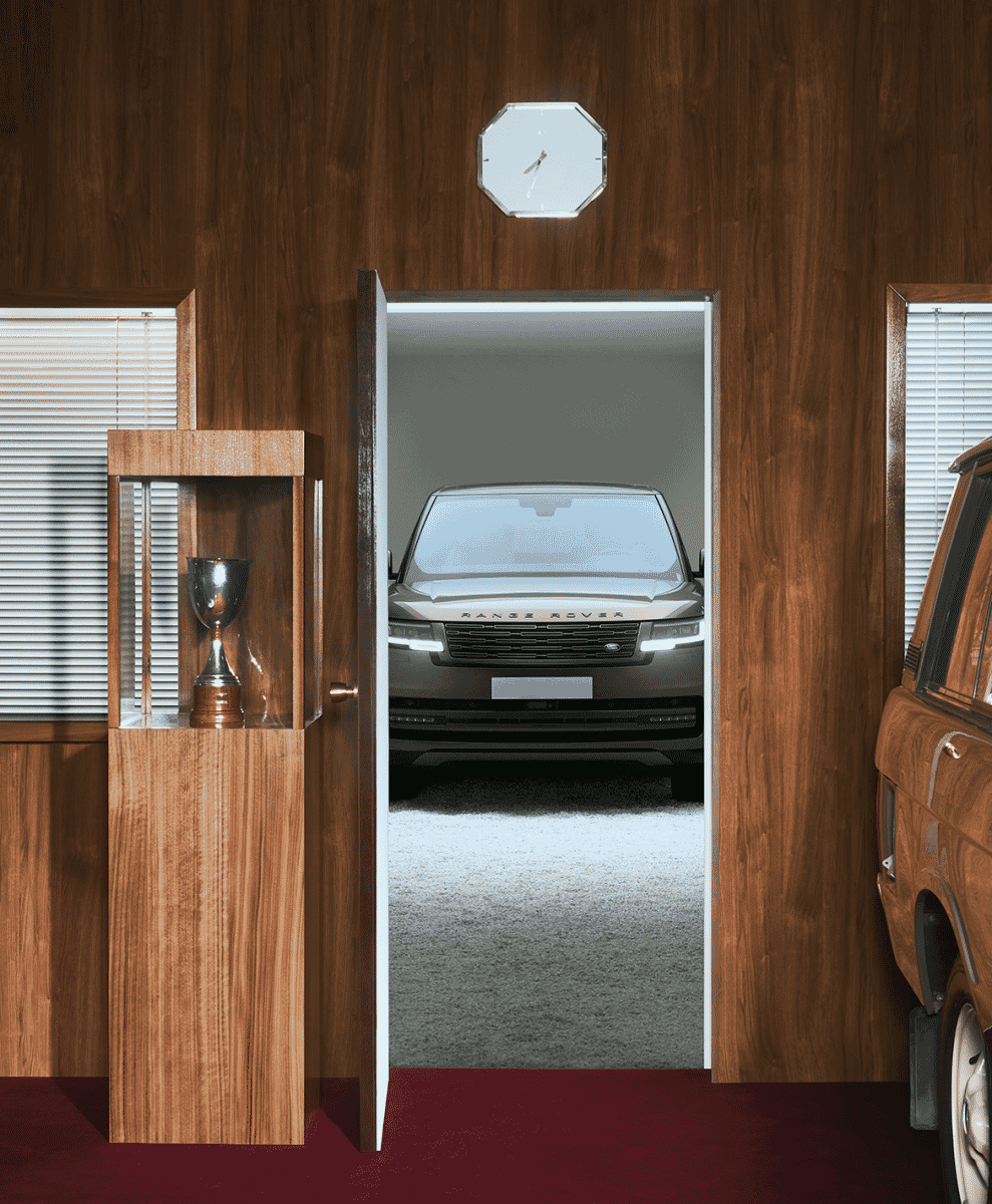 Range Rover’s Time Machine: A Retro-Futurist Masterpiece in Milan