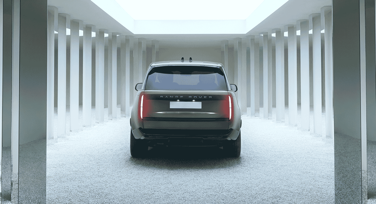 Range Rover’s Time Machine: A Retro-Futurist Masterpiece in Milan