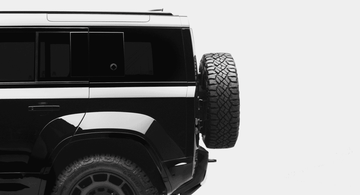 Meet the Defender Octa Black