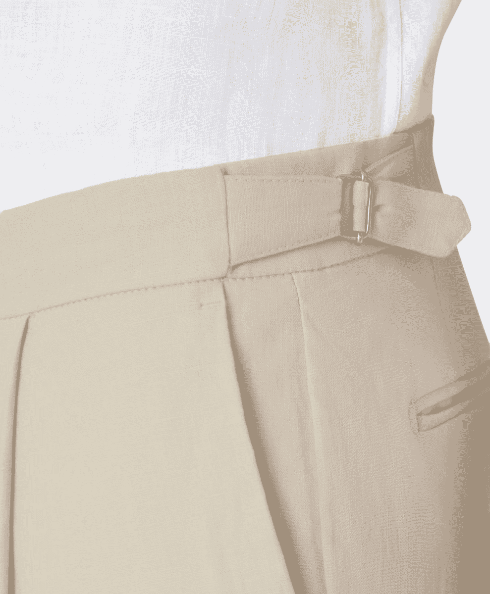 The light-coloured linen suit Luca Faloni