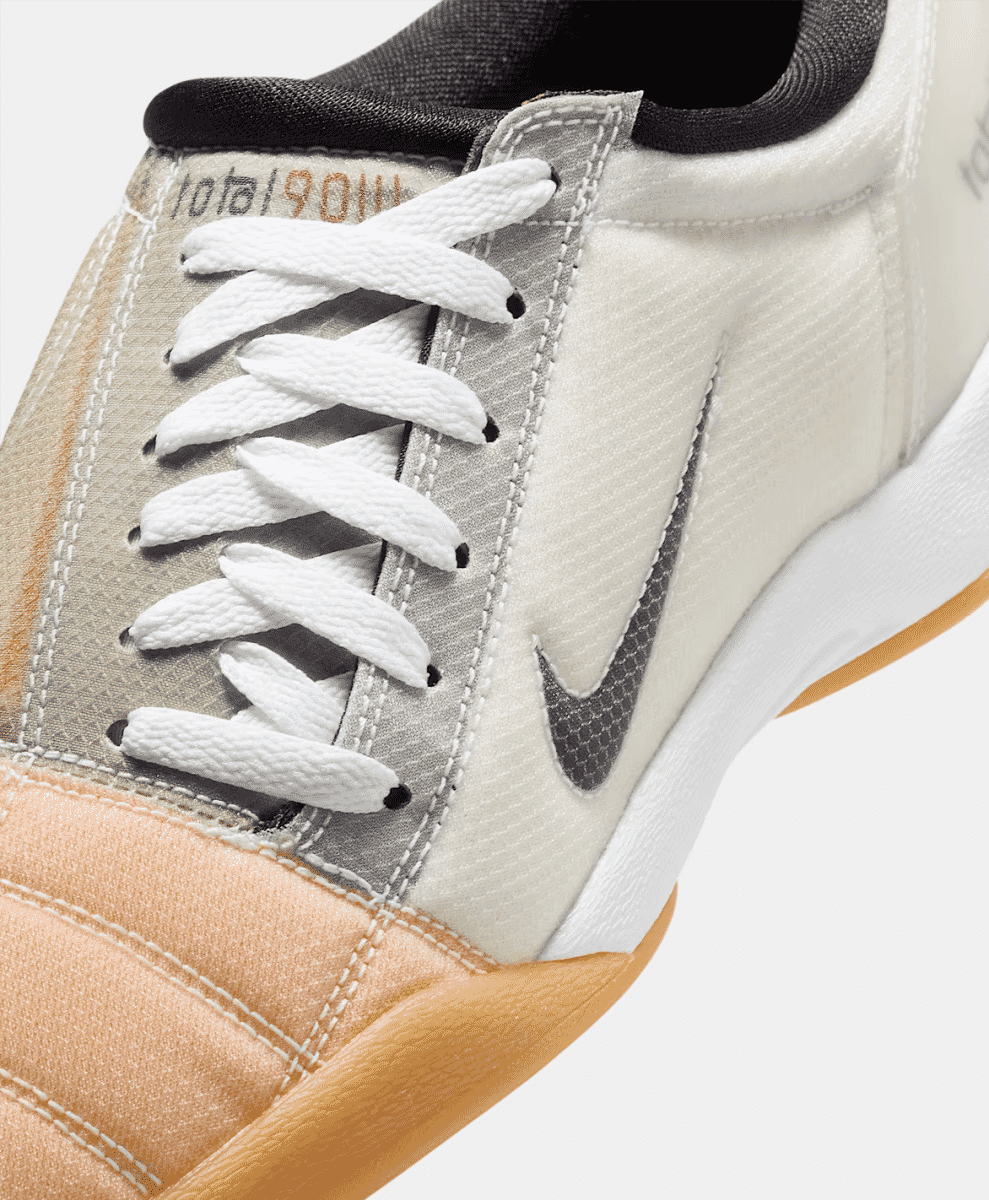 Nike Total 90 Men's Shoes