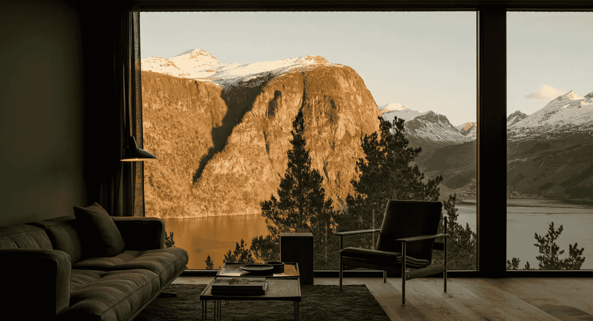 Scandinavian superlative: Holiday House by Office Inainn