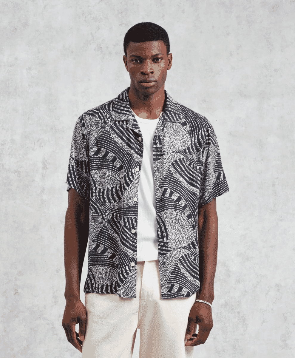 Wax London Didcot - Navy And Ecru Abstract Print Short-Sleeve Shirt