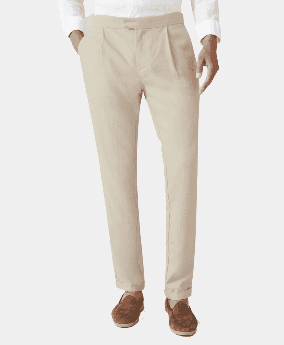 The light-coloured linen suit Luca Faloni