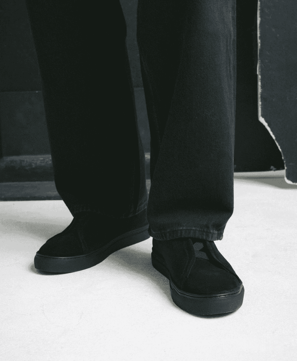 Alnö
Black Suede BLACK SUEDE TRAINERS