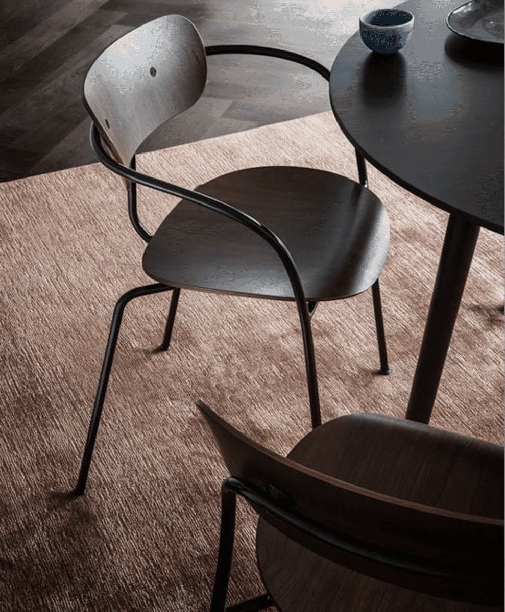Anderssen & Voll for
&Tradition
Pavilion chair AV2
Coated walnut