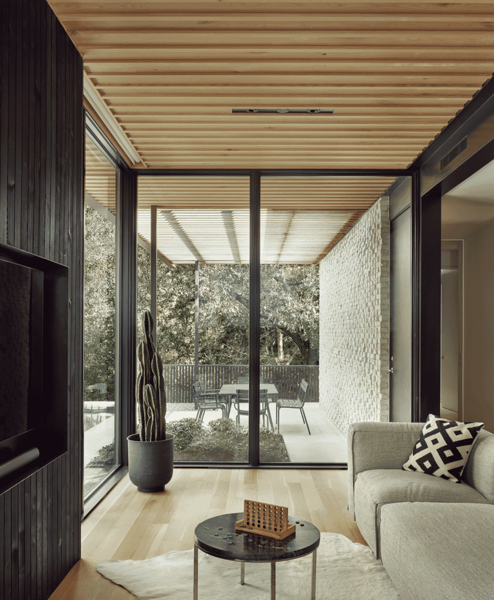 Alterstudio’s Westview Residence Treads Lightly in the Austin Hills