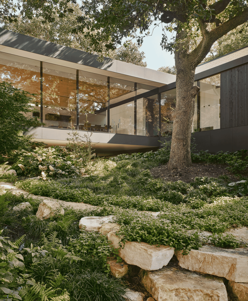 Alterstudio’s Westview Residence Treads Lightly in the Austin Hills