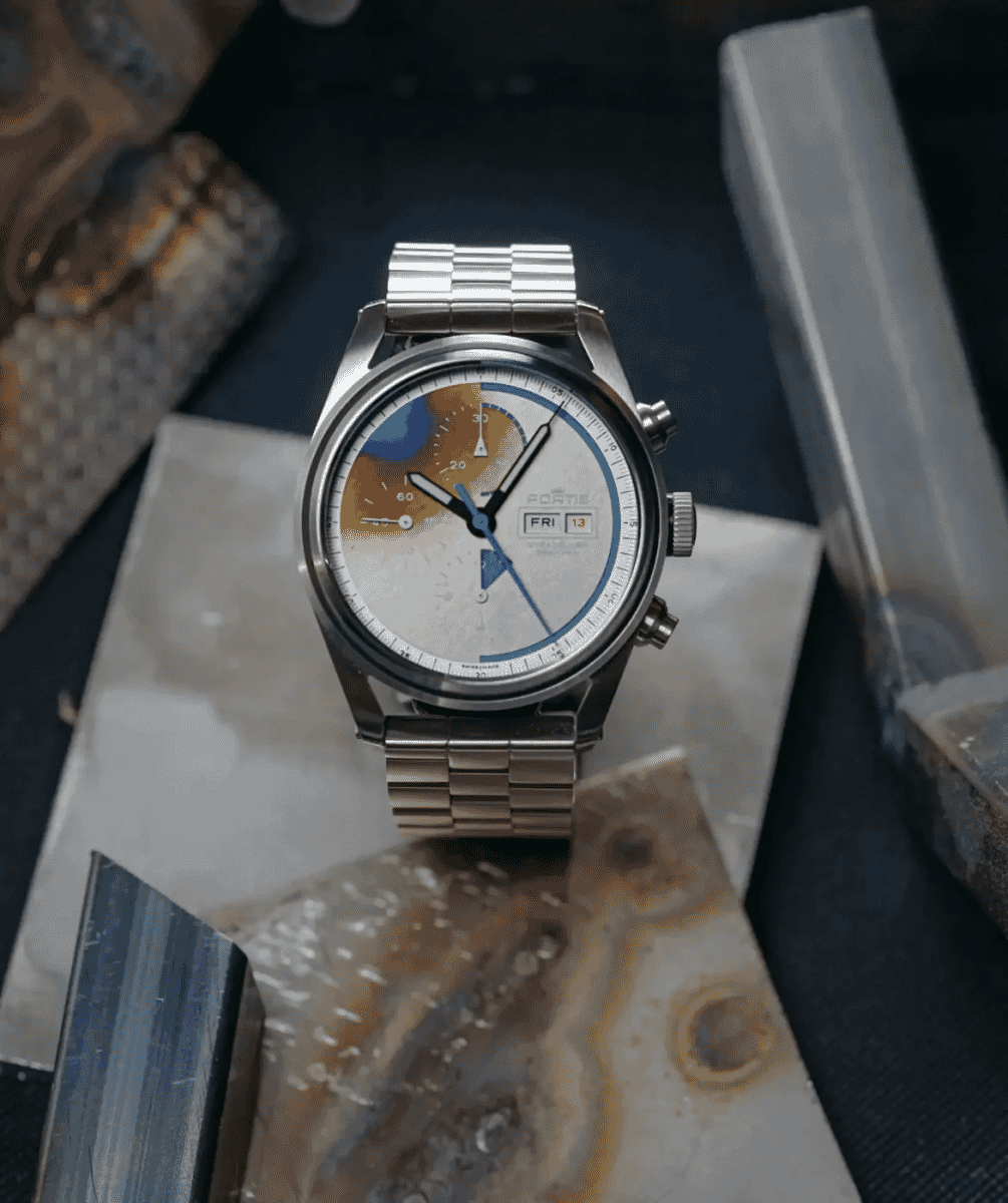 Stratoliner S-41
White Dust on Block Bracelet