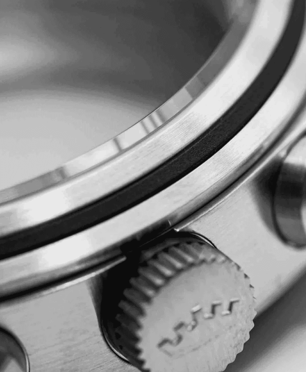 Stratoliner S-41
White Dust on Block Bracelet